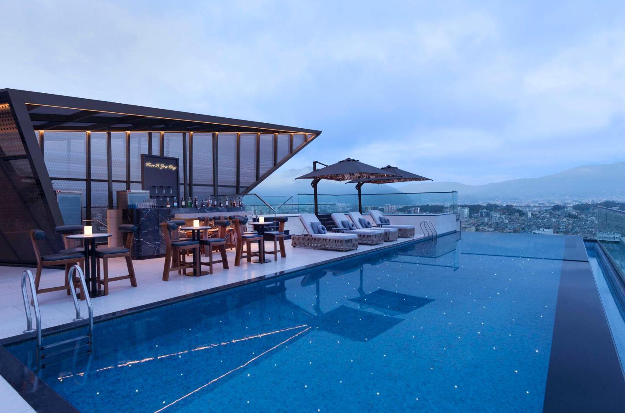 Hilton Kathmandu Hotel Екстериор снимка