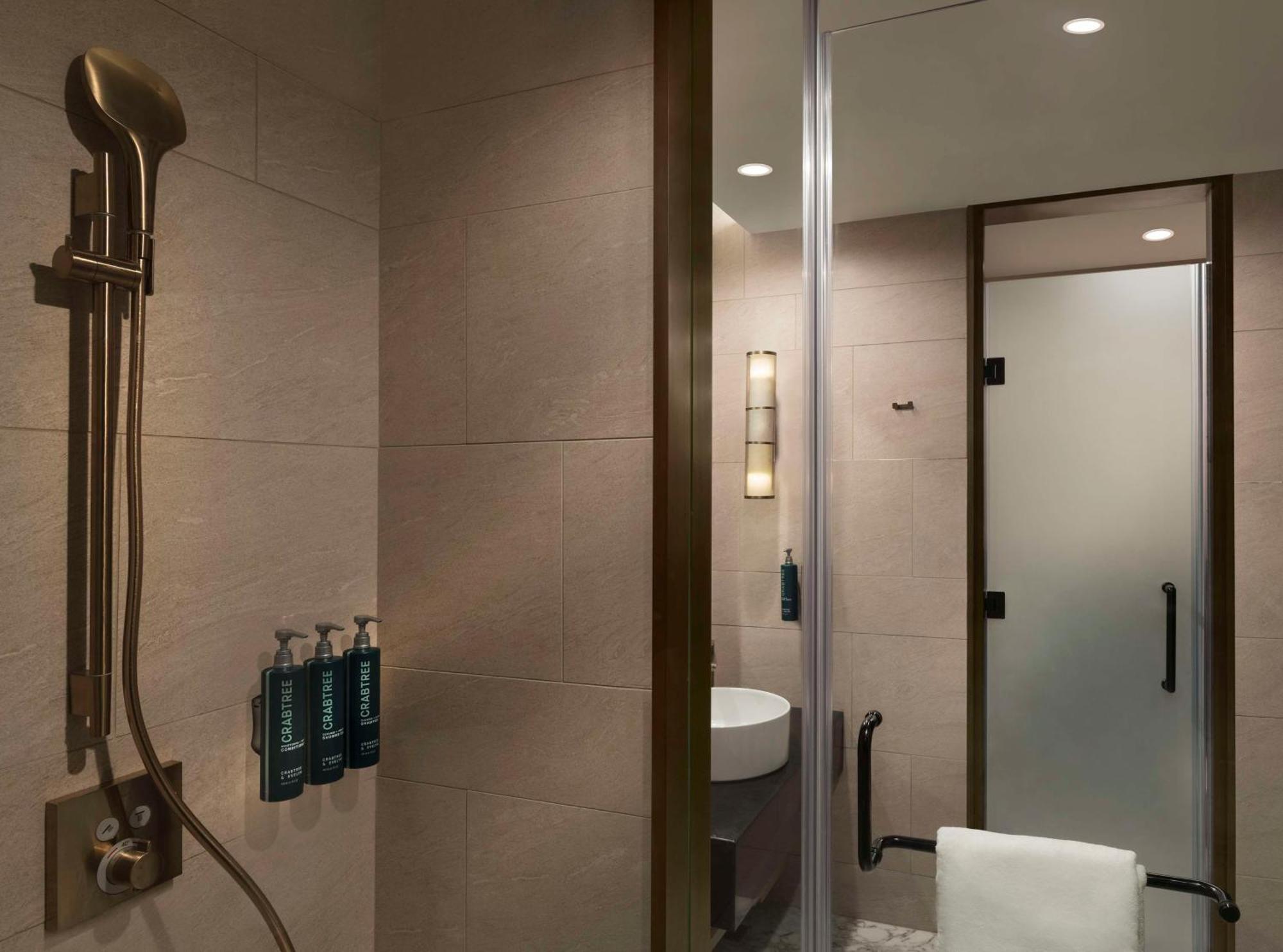 Hilton Kathmandu Hotel Екстериор снимка